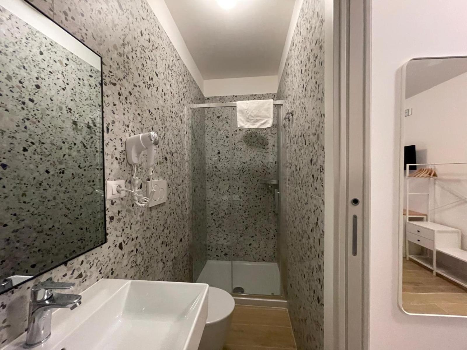 Camera Matrimoniale con Bagno Privato